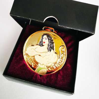 Медаль сувенирная Секс символ Мужчина